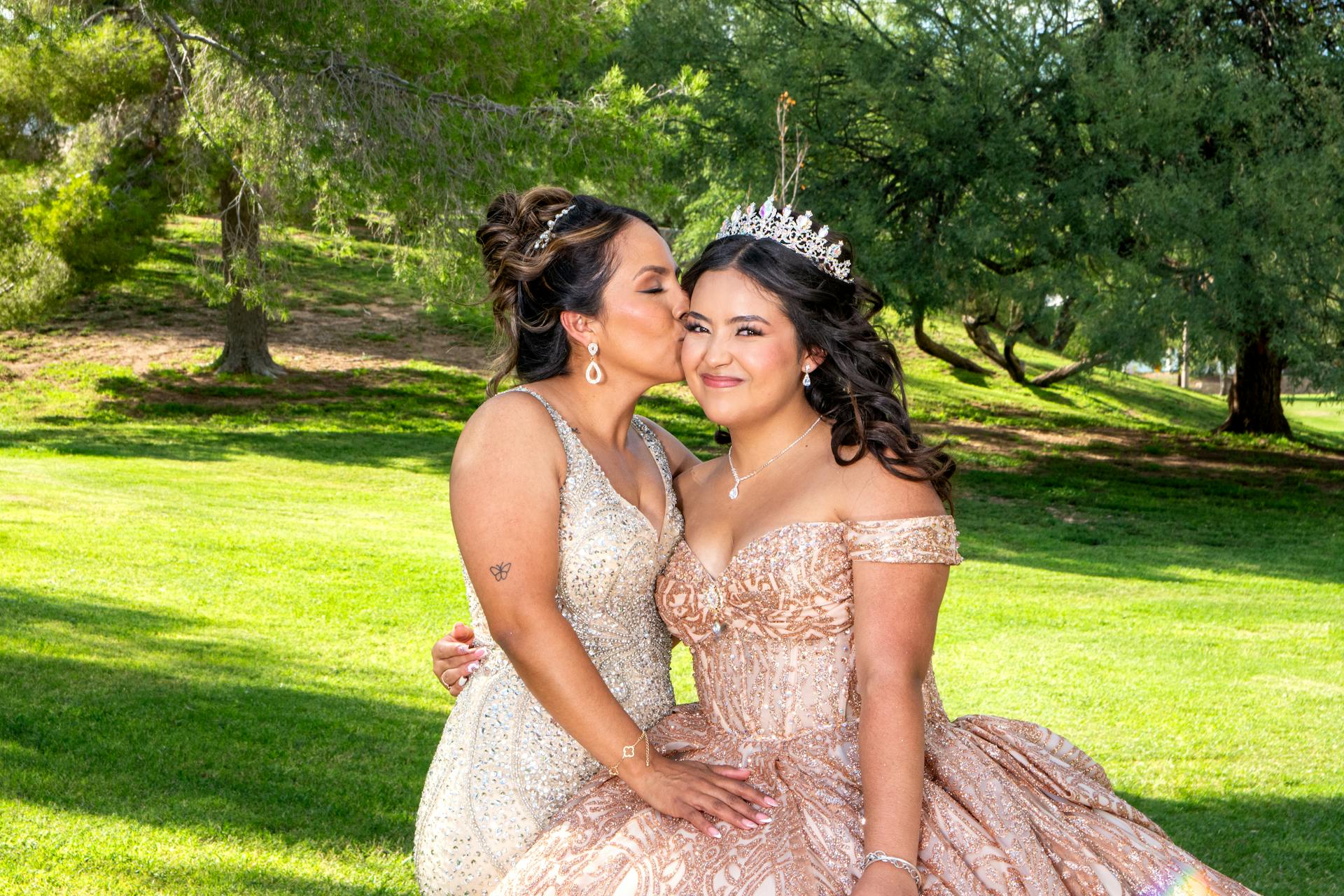 El Escenario Perfecto para sus Quince Años: Por Qué el Salón Adecuado Hace la Diferencia